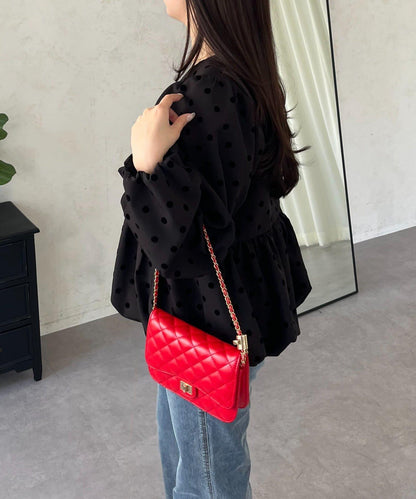 泡泡袖V領 氣球感荷葉擺 女襯衫