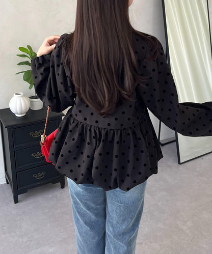 泡泡袖V領 氣球感荷葉擺 女襯衫