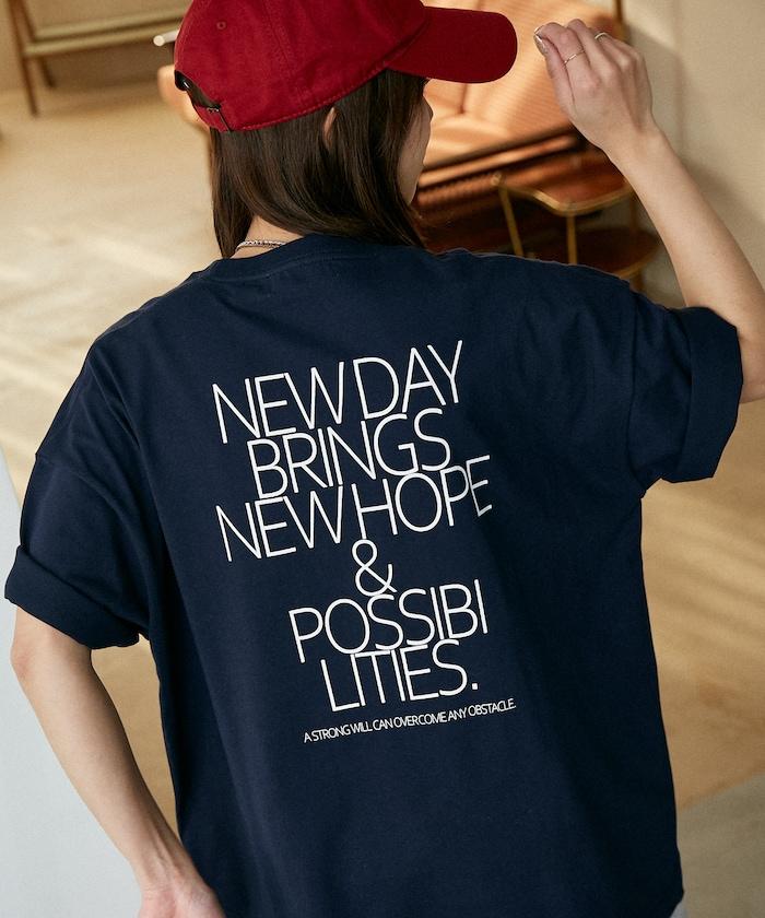 LOVE POP STUDIO NEW DAY 字母排版印花 短袖T恤