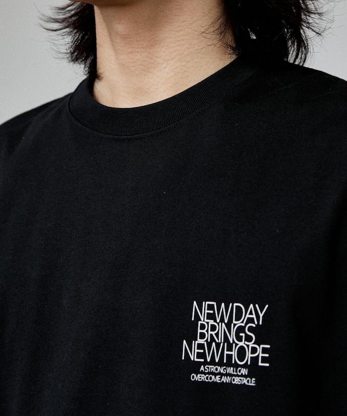 LOVE POP STUDIO NEW DAY 字母排版印花 短袖T恤