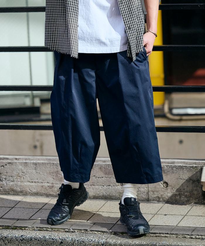 Easy Care Fabric 寬鬆版型 雙褶七分 彎刀短褲