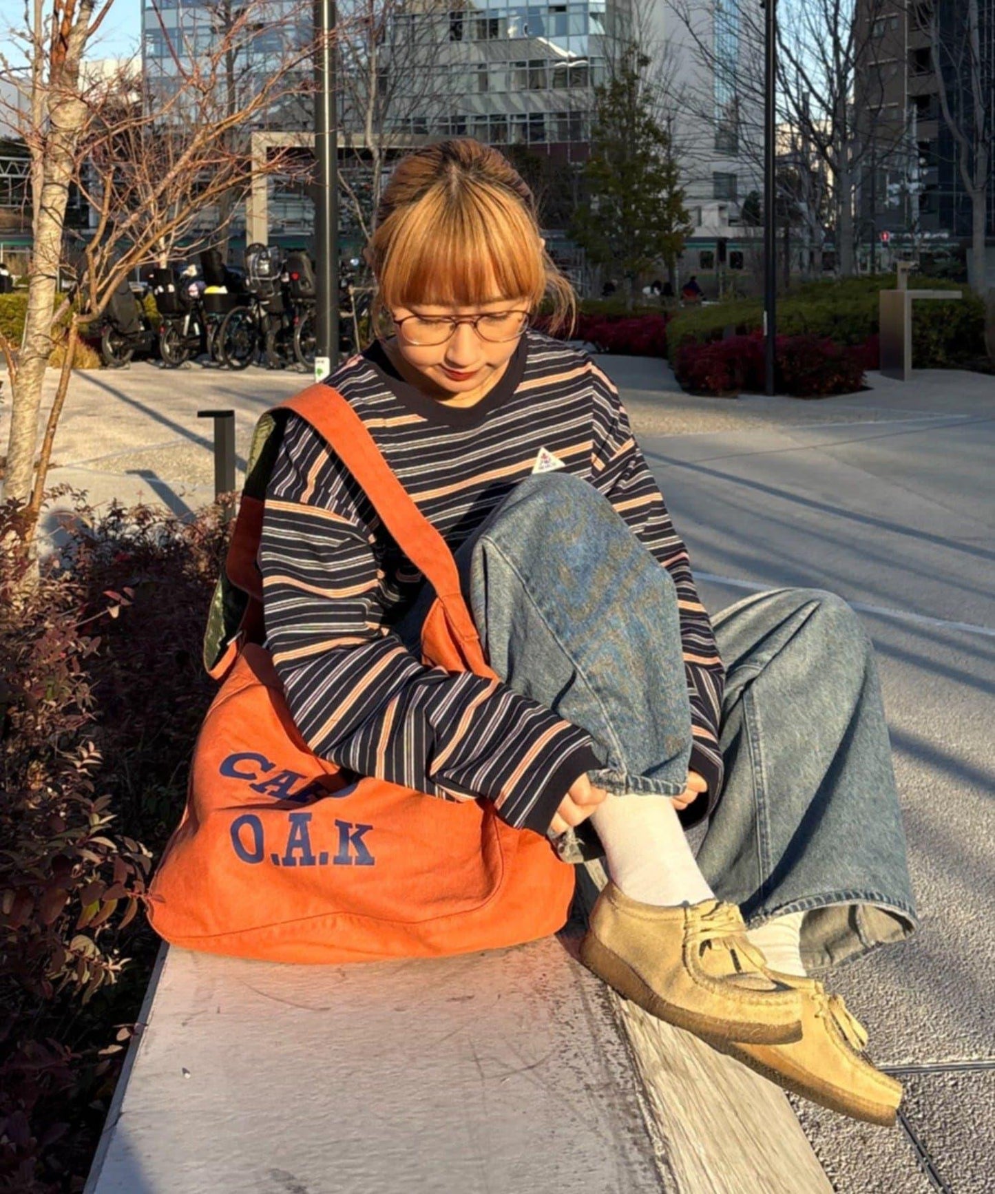 防潑水帆布斜挎包 UNISEX