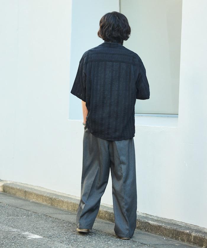 寬鬆版型 滿印提花 開領襯衫
