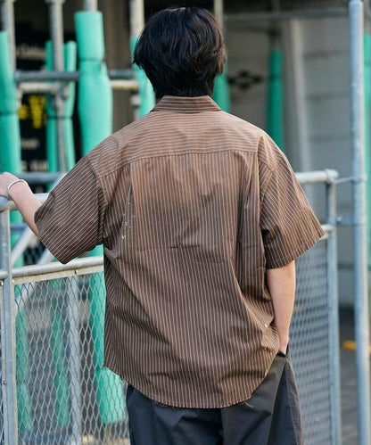 寬鬆版型 破壞做舊 常規領 格紋/條紋 漸褪色設計 短袖襯衫