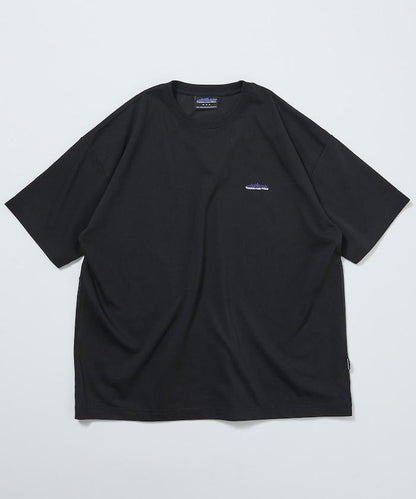 THOUSAND MILE×FREAK'S STORE 聯名 圓領 單點刺繡 抗菌防臭 吸水速幹 T恤