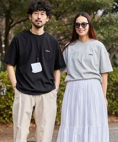 THOUSAND MILE×FREAK'S STORE 抗菌防臭 吸水速幹 背部波浪字母印花 功能T恤