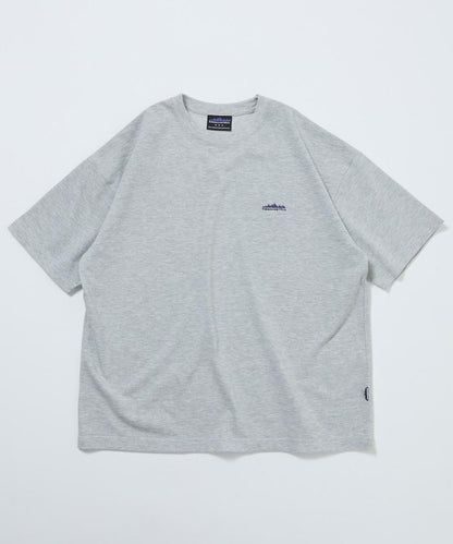抗菌防臭 吸水速幹 後背印花 歷史Logo THOUSAND MILE×FREAK'S STORE 聯名 T恤