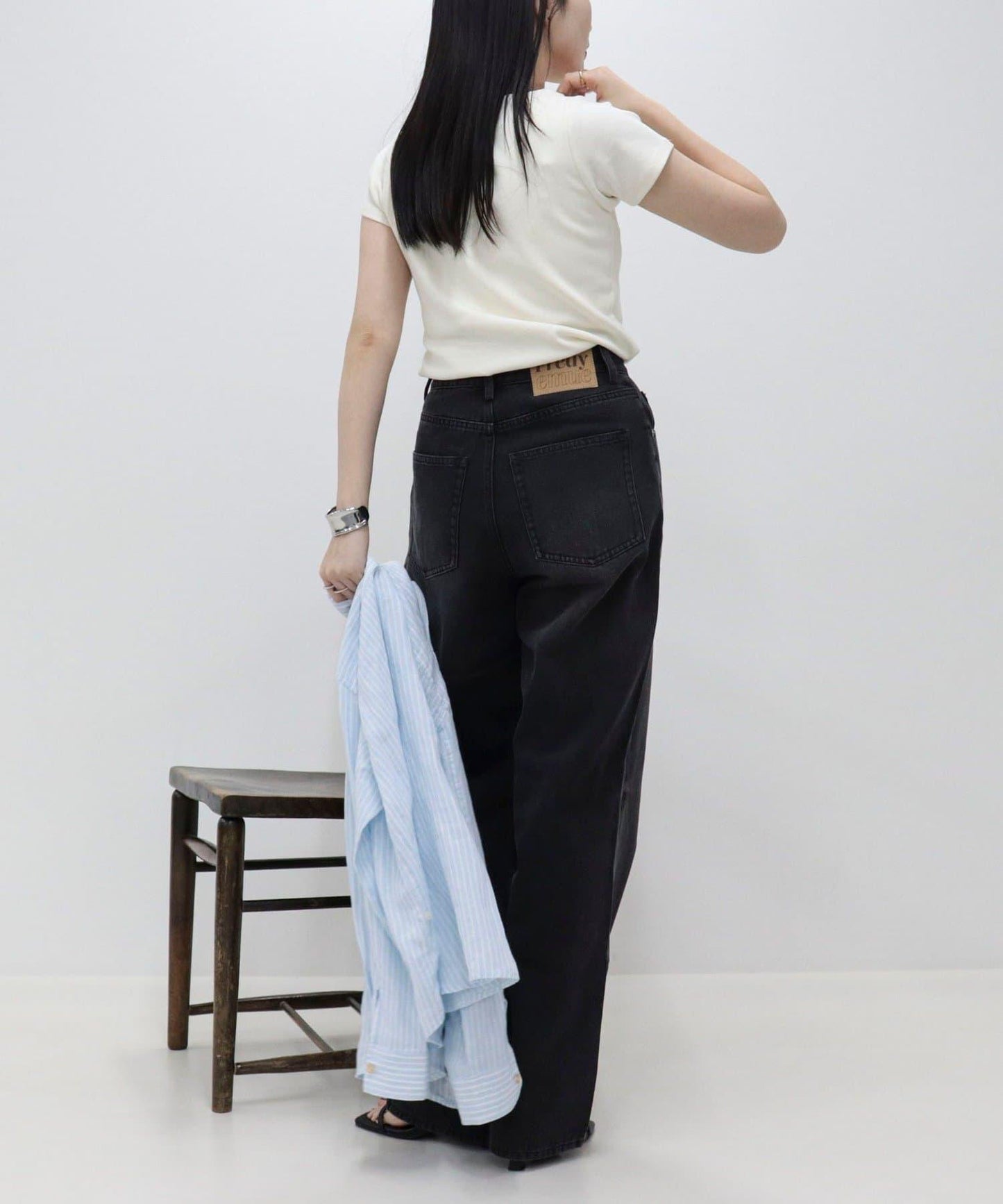 淺色直筒 BASIC STRAIGHT LIGHT DENIM 牛仔褲