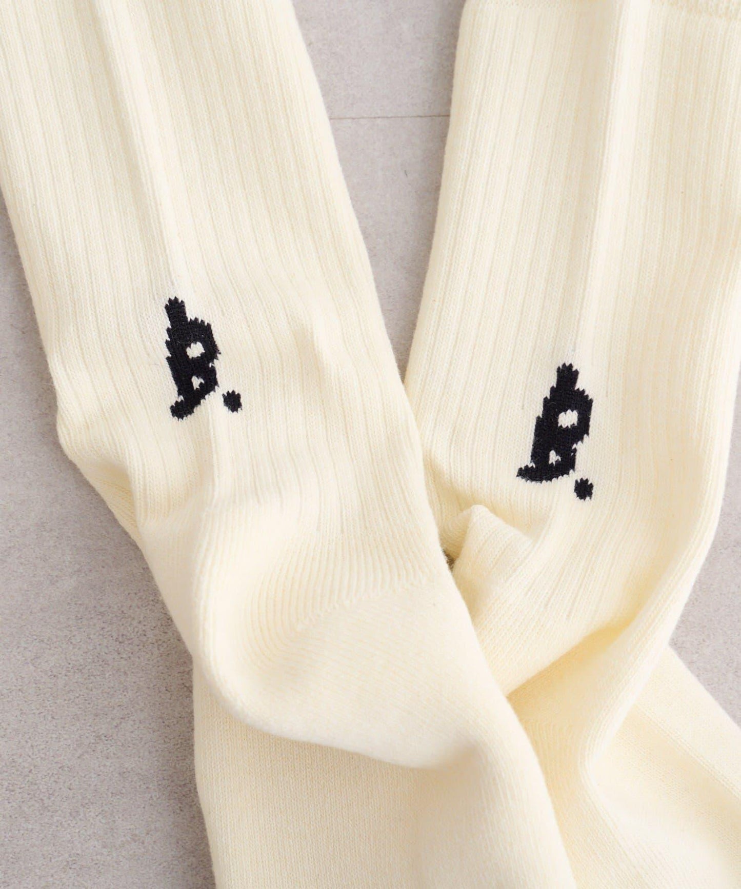 B Logo標誌襪子