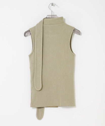 LEM《AIR》E ASYMMETRICAL FITTED TOP 不對稱修身上衣