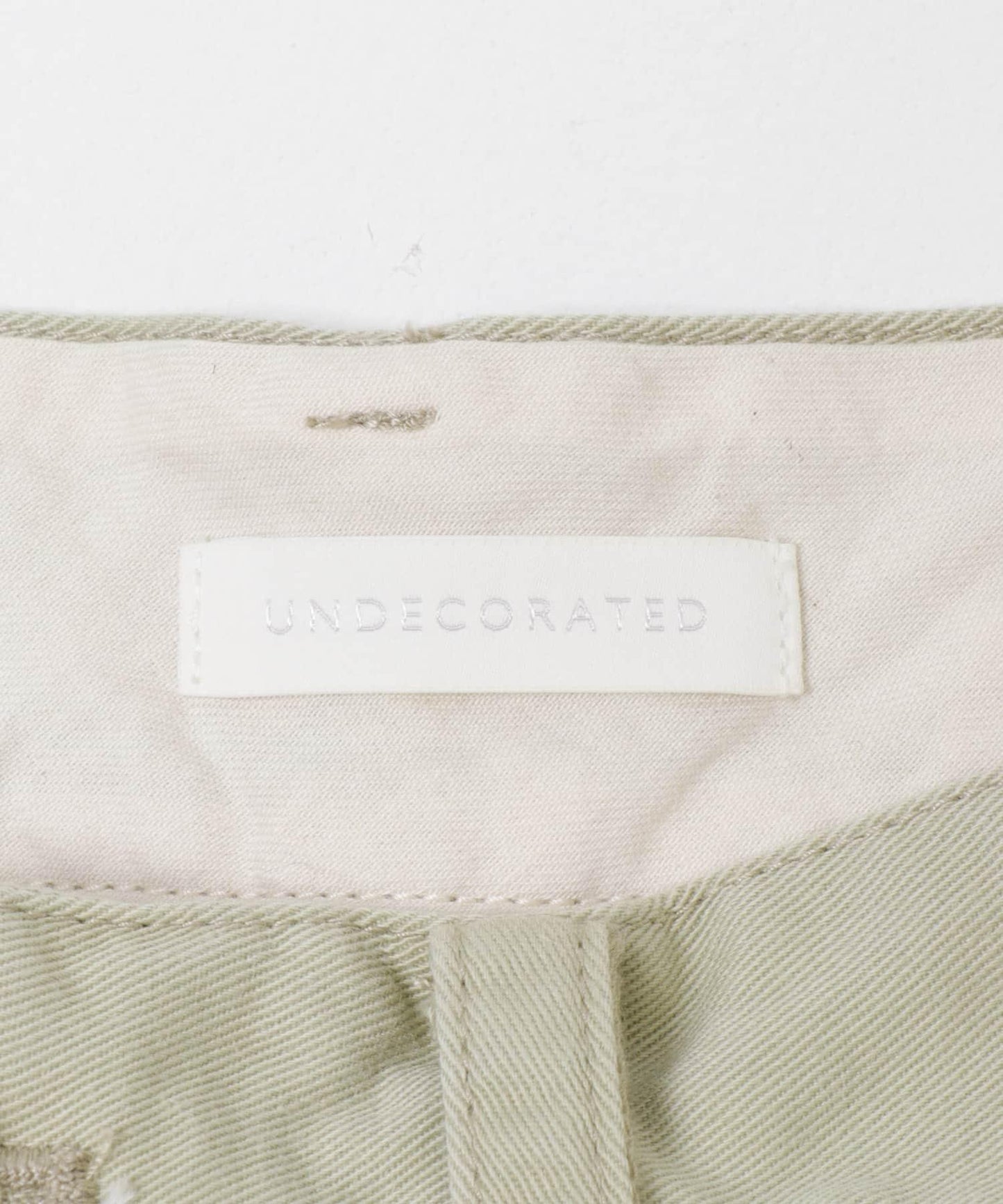 UNDECORATED 棉質斜紋短褲