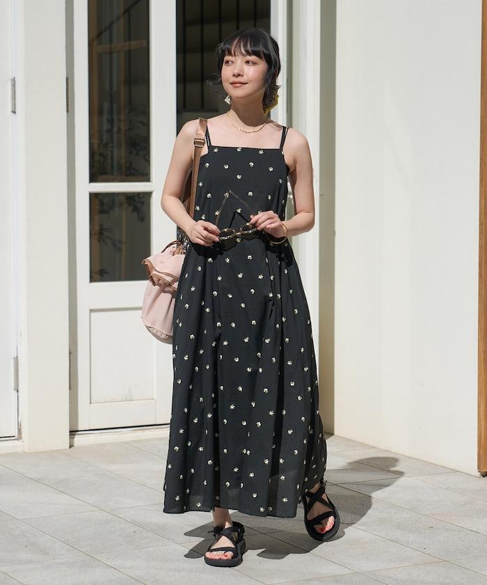 印度小花刺繡吊帶連衣裙
