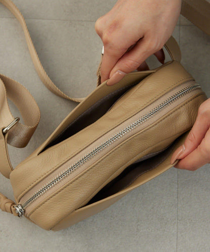 2.718 小巧斜挎包