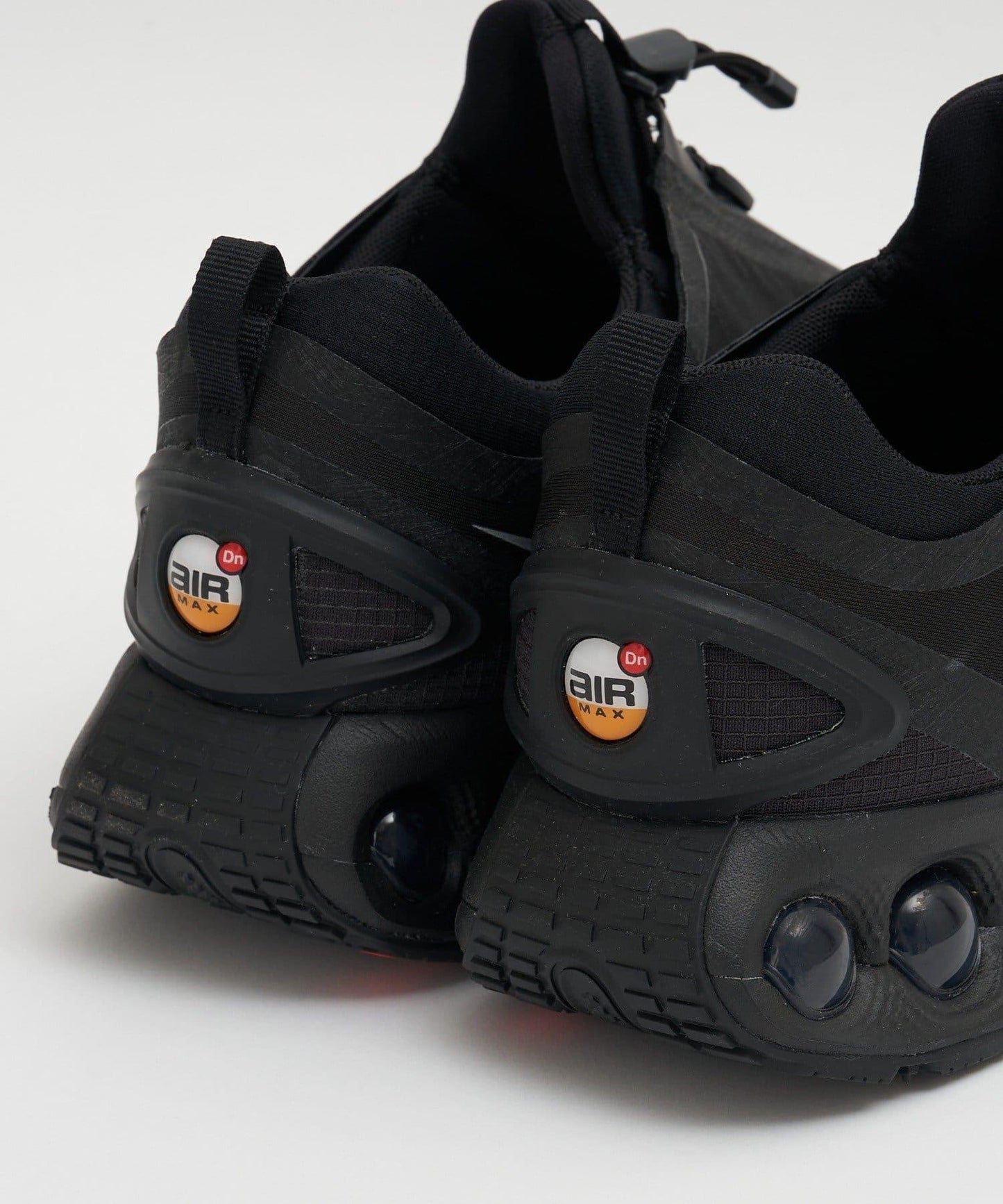 NIKE AIR MAX DN ROAM 運動鞋