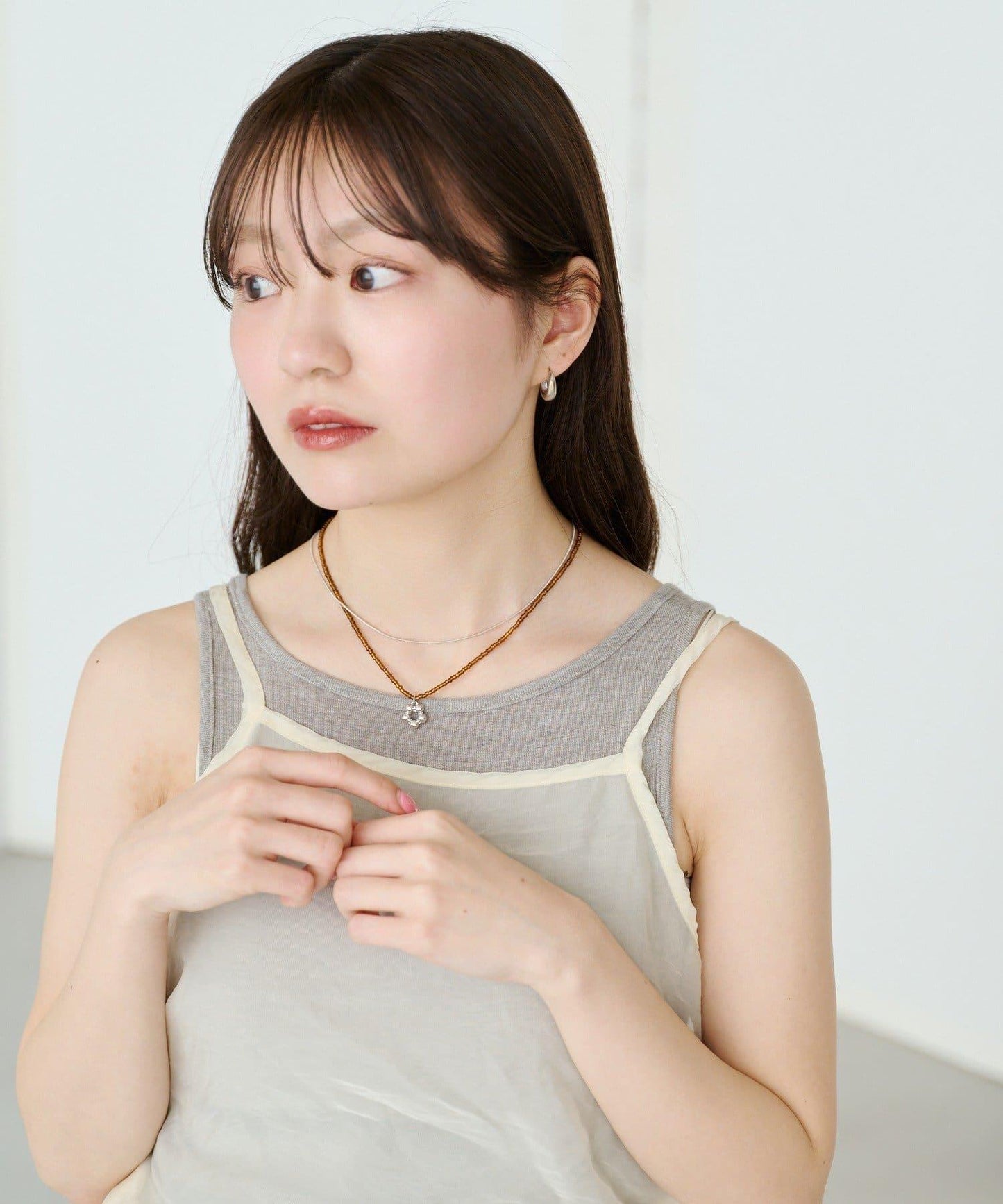 fiw. 珠串花朵項鍊