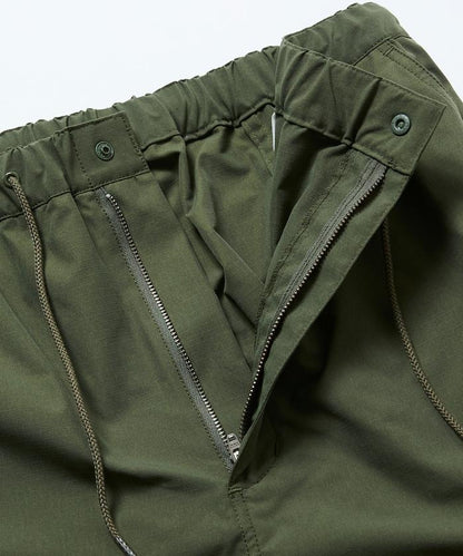 Quick Dry Fabric 寬鬆廓形 工裝口袋 聚酯防撕裂面料 UV防曬速幹 工裝短褲