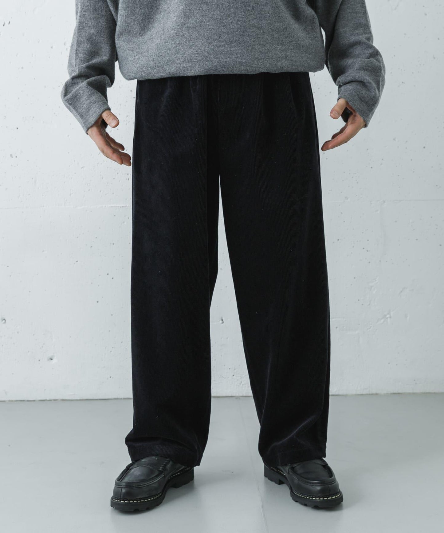燈芯絨面料 褲子 O.COTTON WALE CORDUROY TR