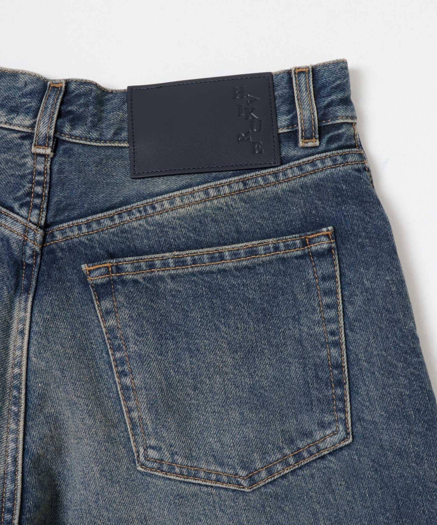 HAIKURE BETHANY SHORT LENGTH 褲子