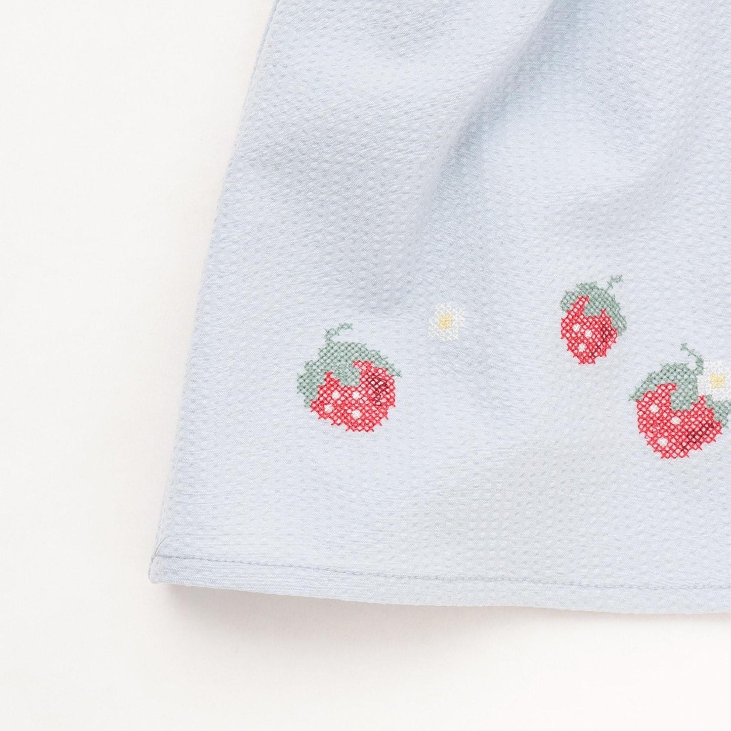 草莓刺繡胸衣拼接T恤