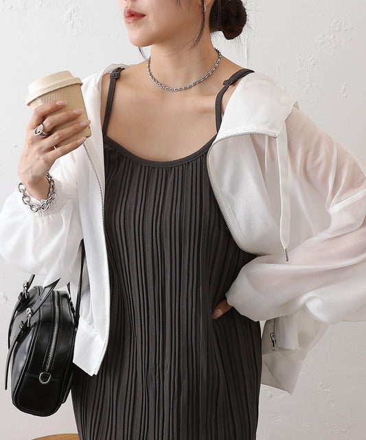 百褶吊帶連衣裙