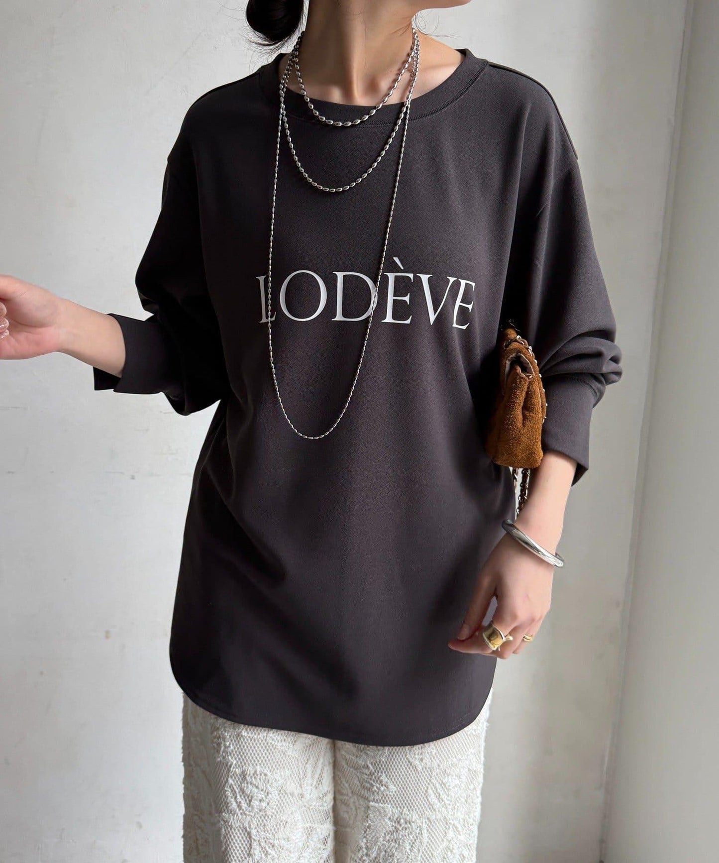 喬其面料 LODEVE logo 設計 T恤襯衫