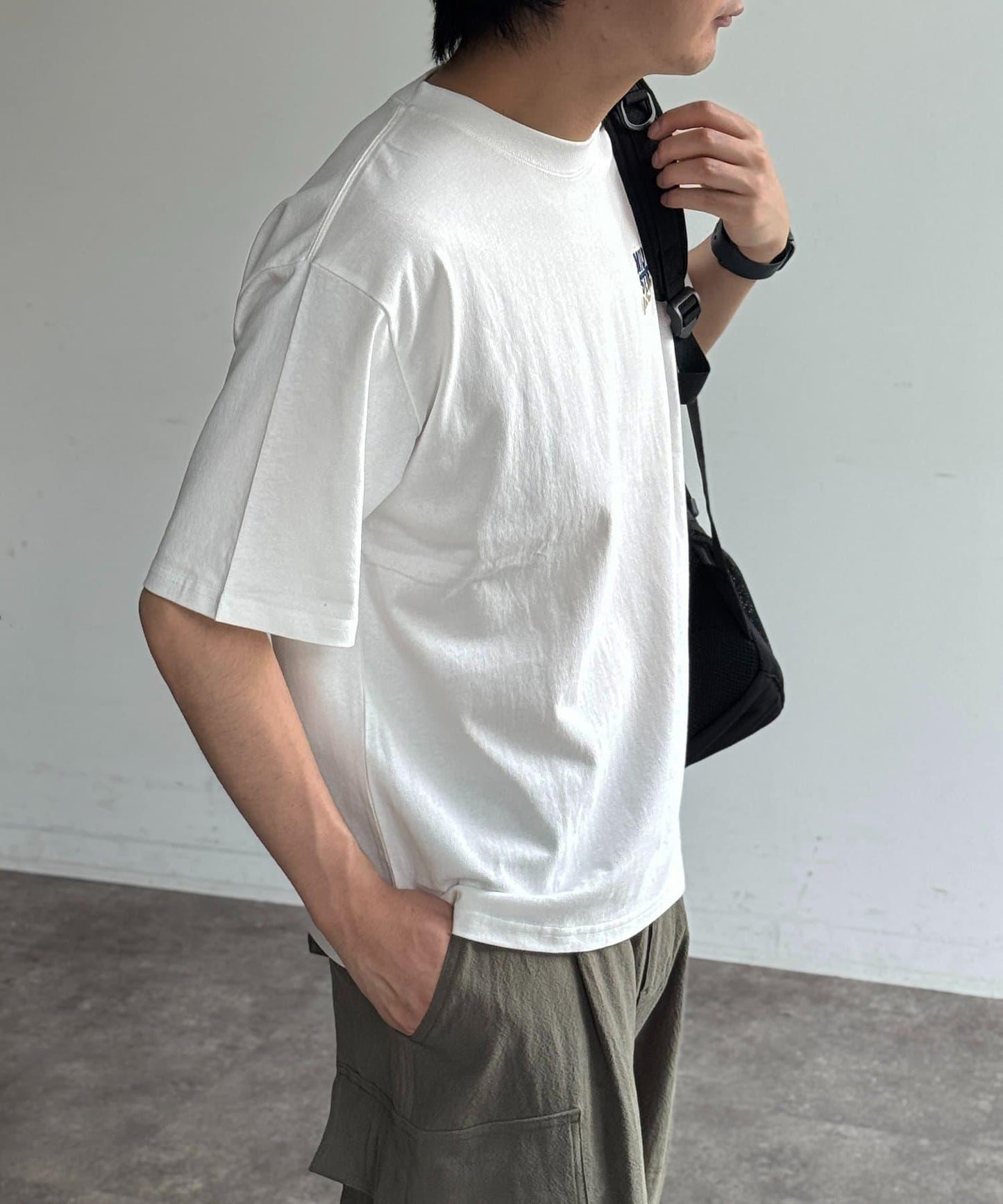 多款背部刺繡T恤