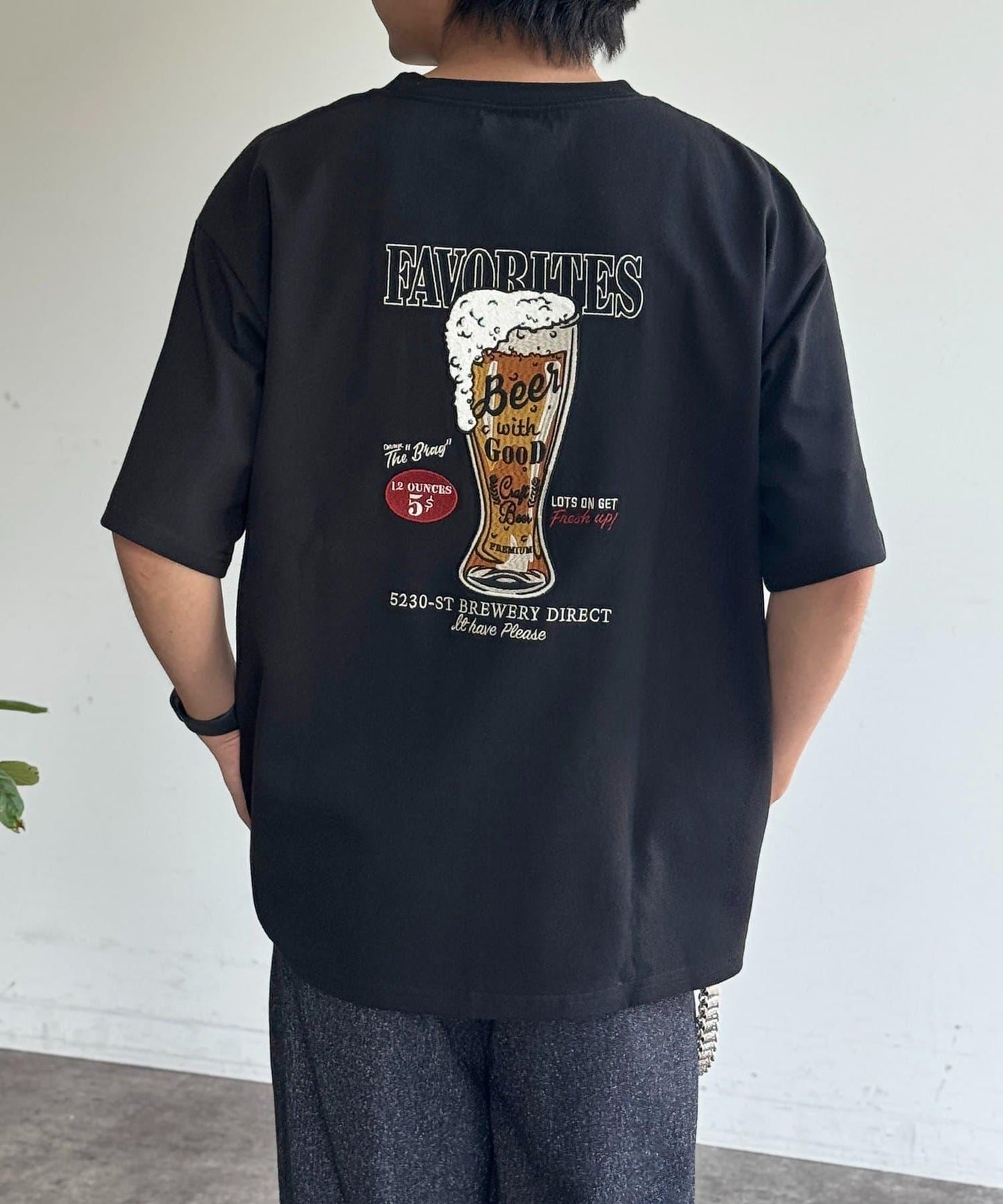 多款背部刺繡T恤