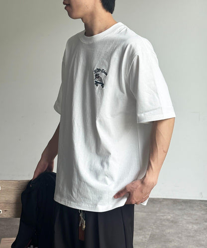多款背部刺繡T恤