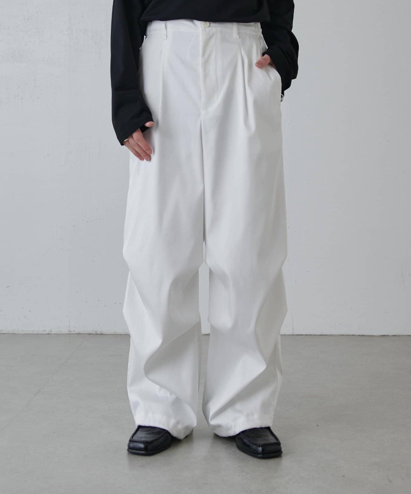 高捻面料 寬鬆設計 降落傘褲