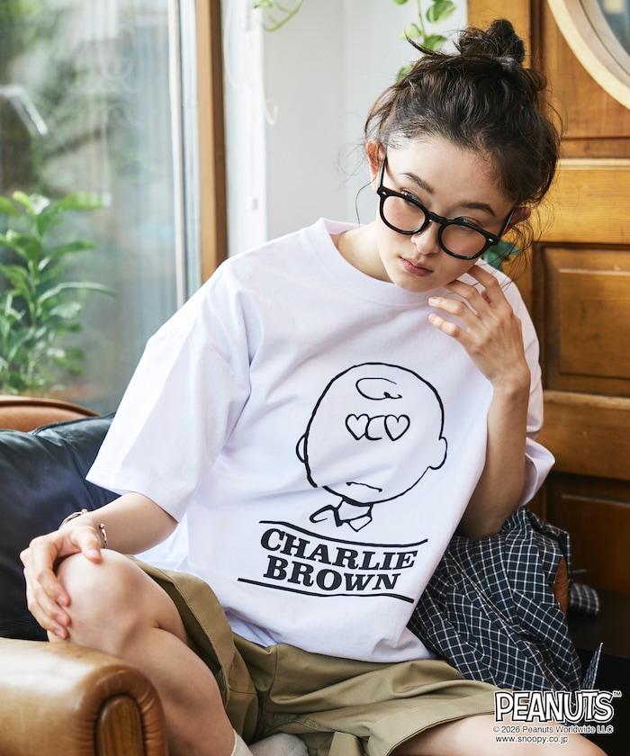 PEANUTS（史努比） チャーリー・ブラウン 寬鬆版心形眼圖案圓領T恤