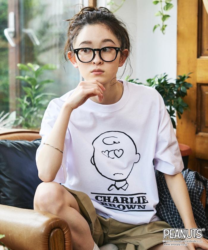 PEANUTS（史努比） チャーリー・ブラウン 寬鬆版心形眼圖案圓領T恤