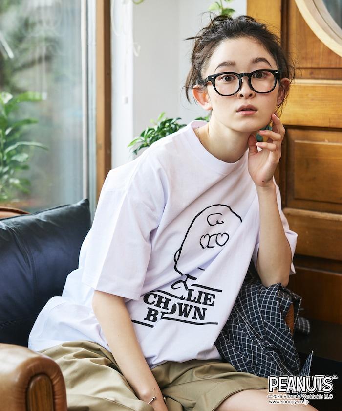 PEANUTS（史努比） チャーリー・ブラウン 寬鬆版心形眼圖案圓領T恤