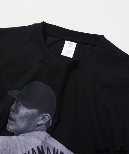 聯名款 MLB PLAYERS×RYNO SPORTS×FREAK’S STORE 聯名 【YAMAMOTO】CLOSE UP PHOTO 特寫印花 T恤