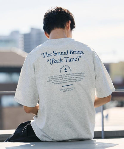 寬鬆廓形 後背印花 圓領 T恤 The Sound Brings