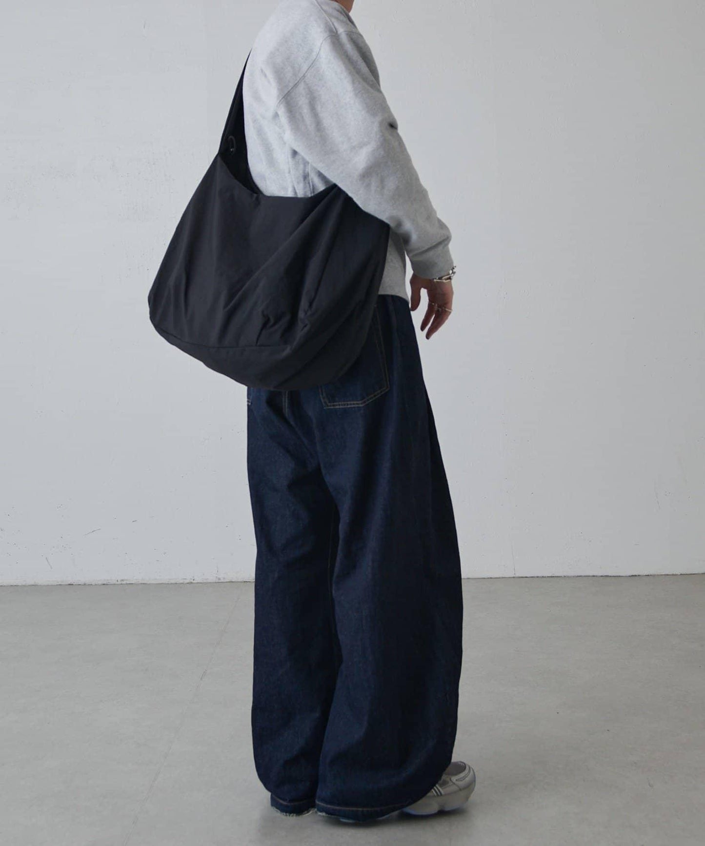 SLOW span nylon-shoulder bag-L 尼龍單肩包 L號