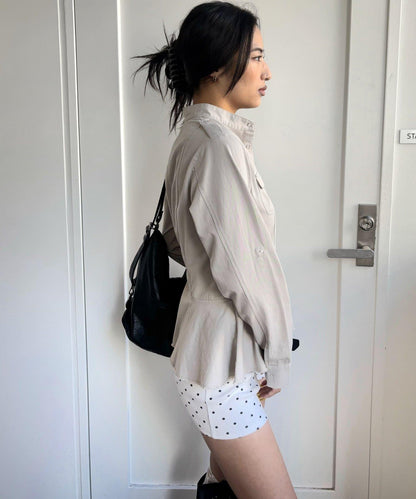 WHO'S WHO gallery 軍事風荷葉下襬女襯衫
