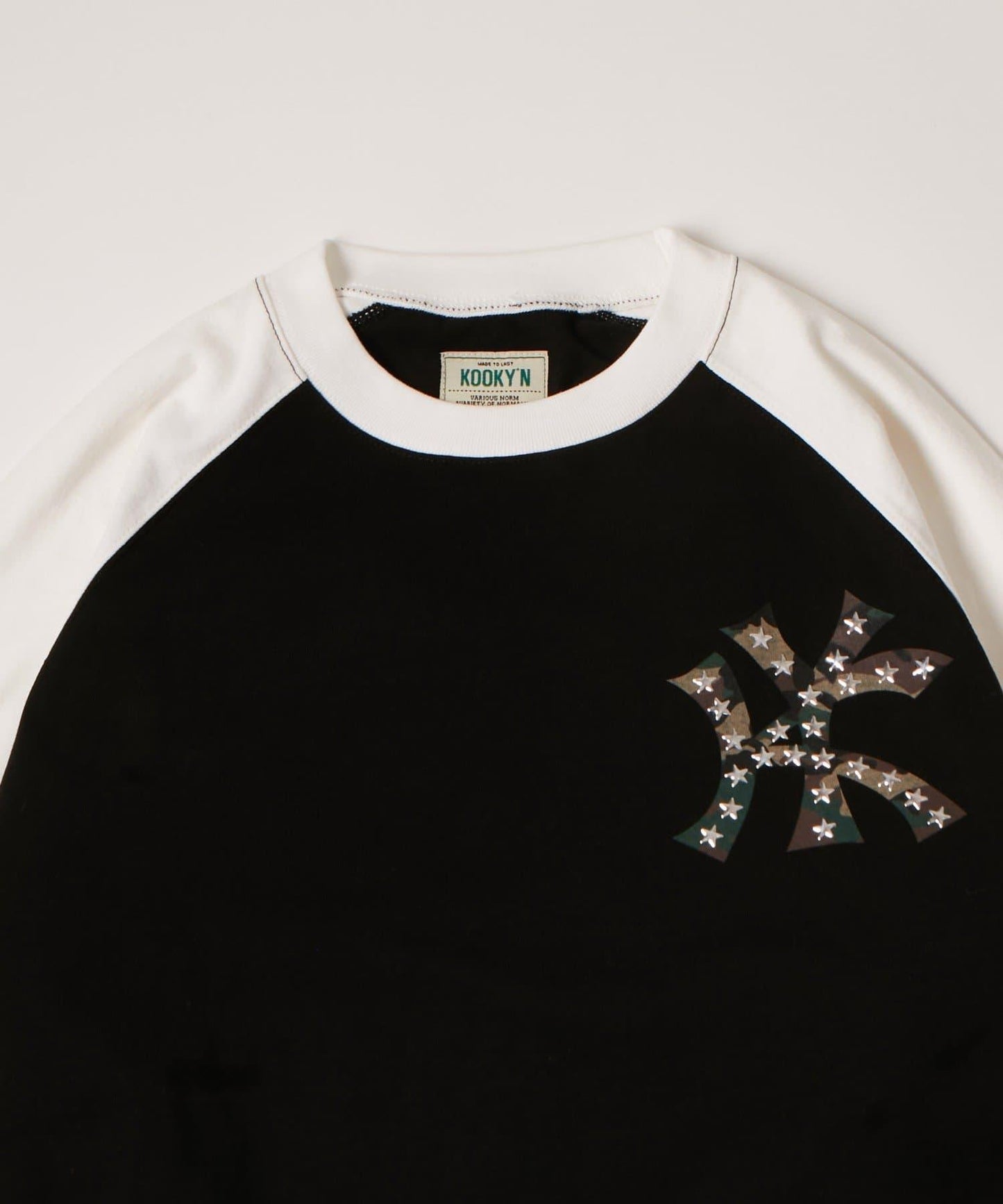 星鉚釘插肩設計 KOOKY'N KY LS TEE 長袖T恤