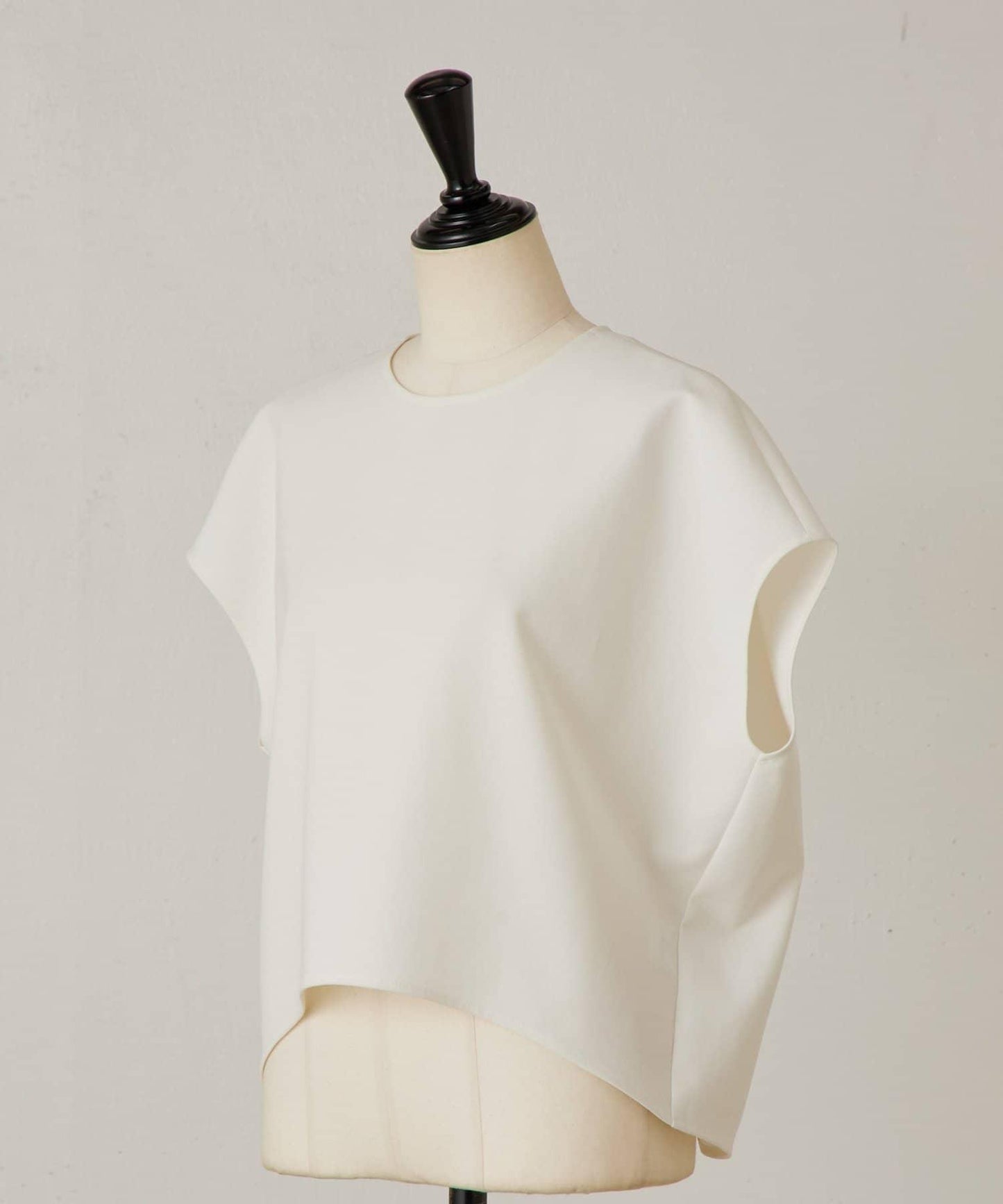 繭形法式設計襯衫