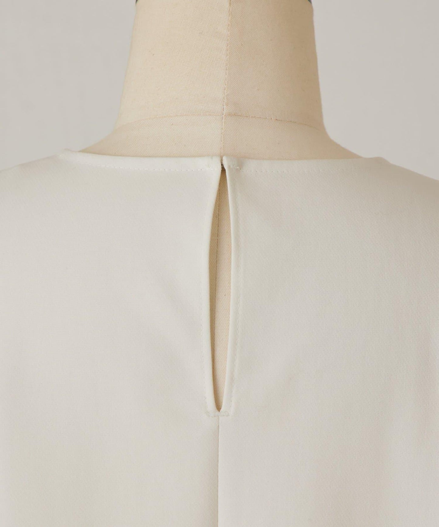 繭形法式設計襯衫