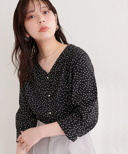 珍珠扣 V領 七分袖 女襯衫