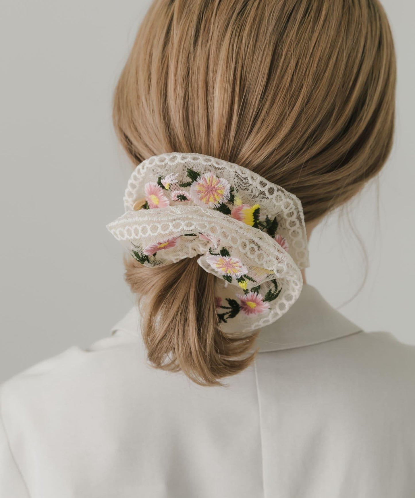 花朵刺繡蕾絲髮圈