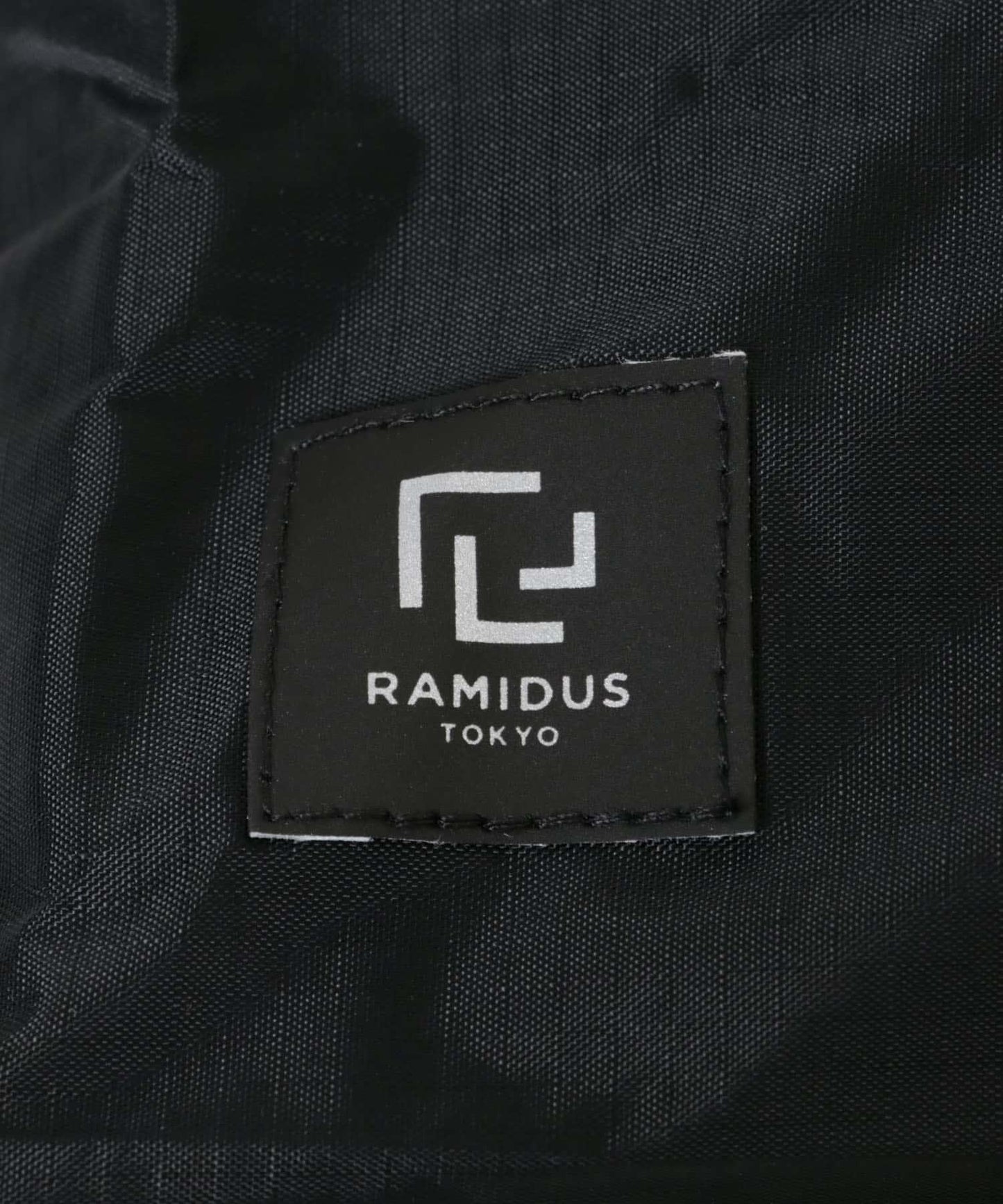 RAMIDUS SHOULDER BAG (M) 單肩包