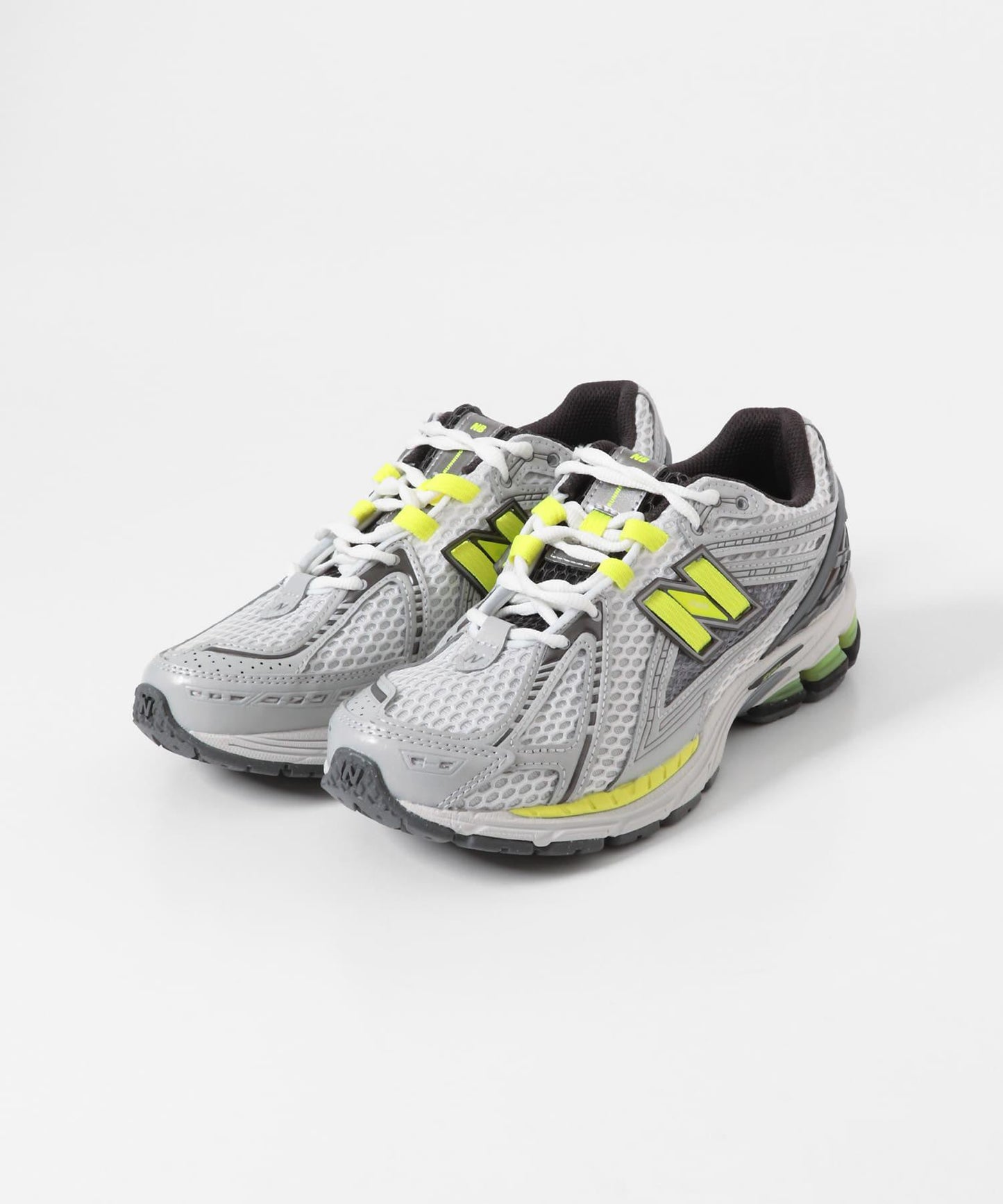 NEW BALANCE 1906R