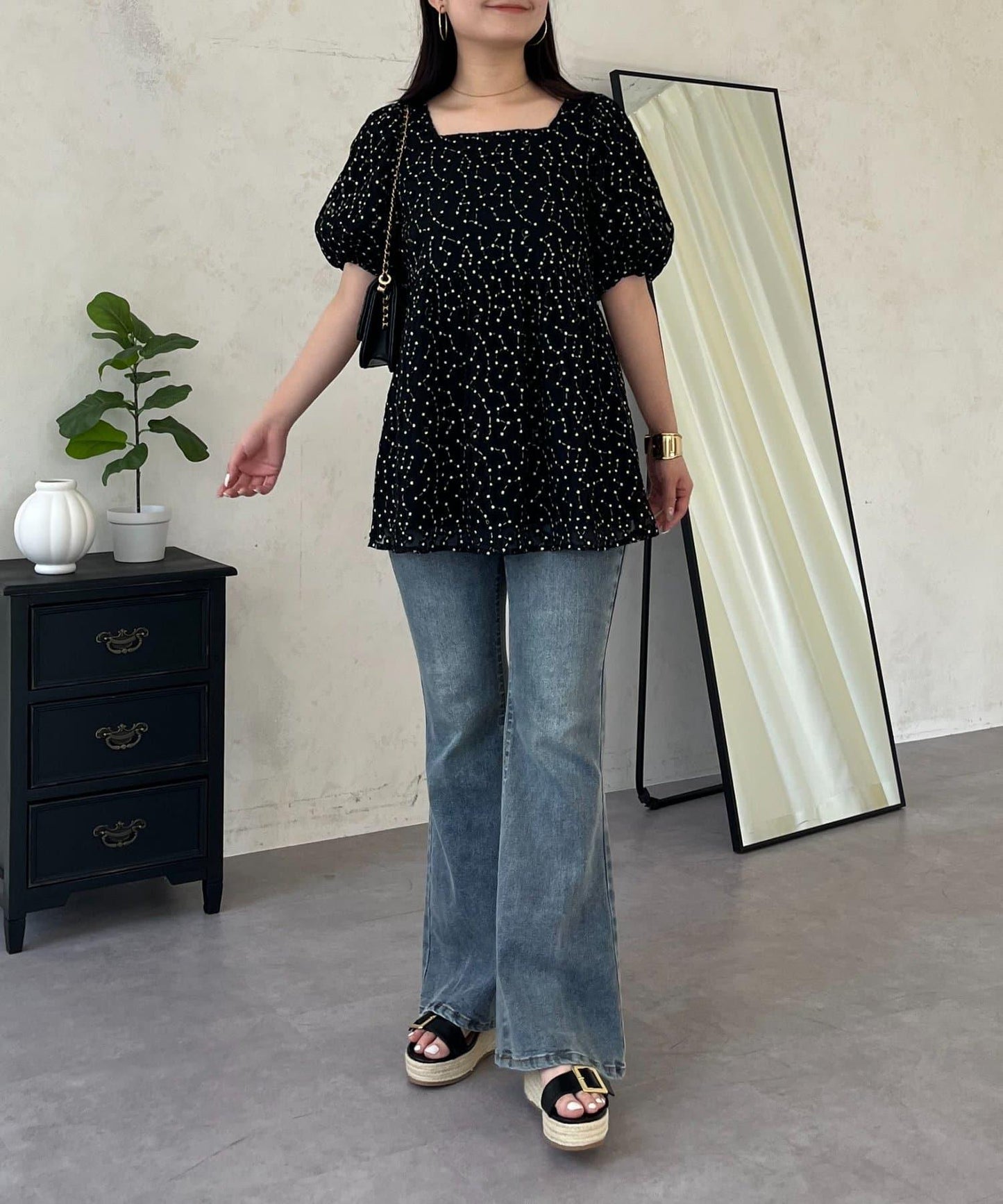 蓬鬆薄紗 荷葉邊設計 蕾絲 女式襯衫