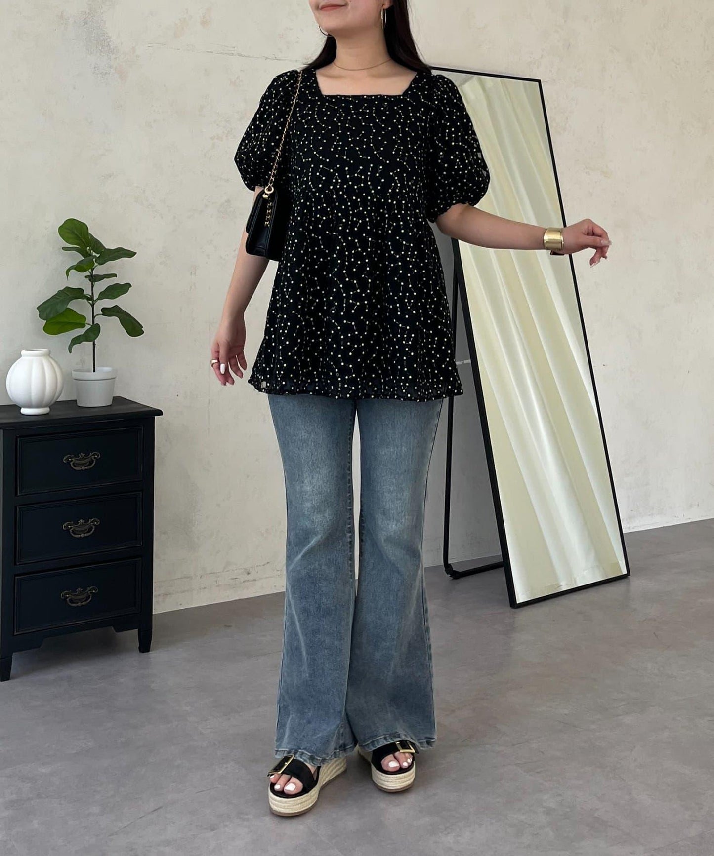 蓬鬆薄紗 荷葉邊設計 蕾絲 女式襯衫