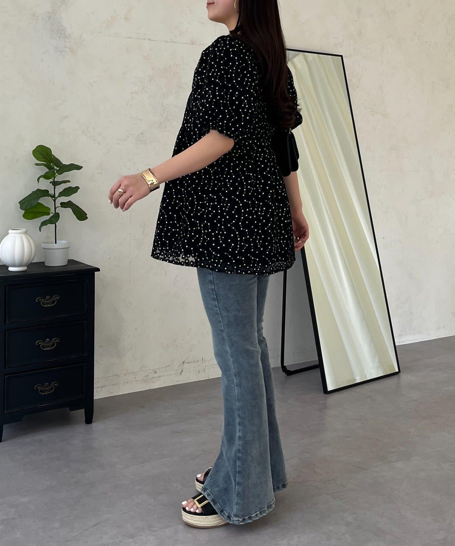 蓬鬆薄紗 荷葉邊設計 蕾絲 女式襯衫
