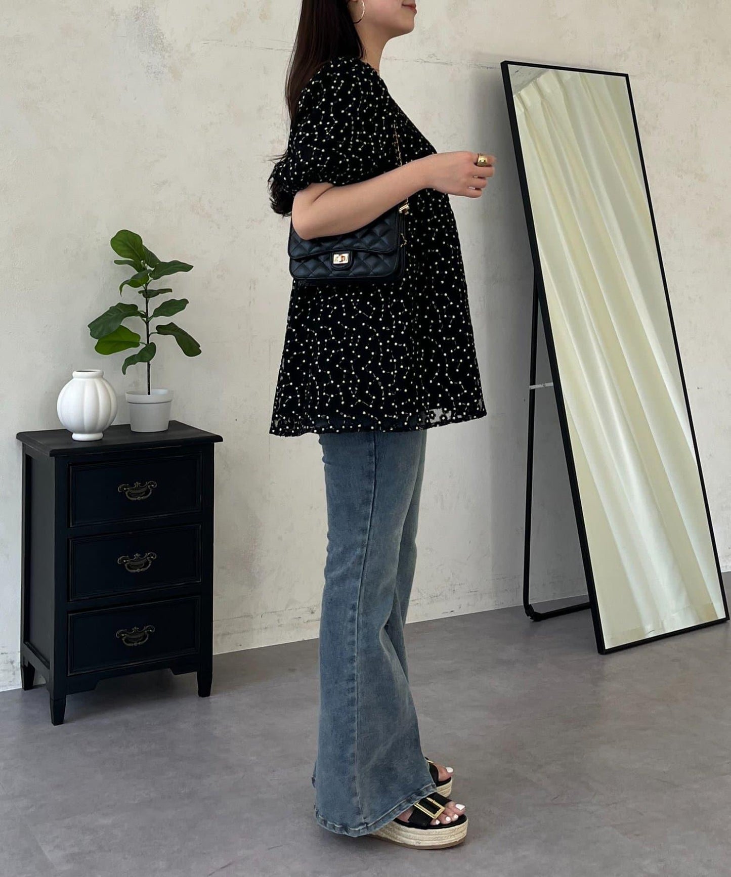 蓬鬆薄紗 荷葉邊設計 蕾絲 女式襯衫