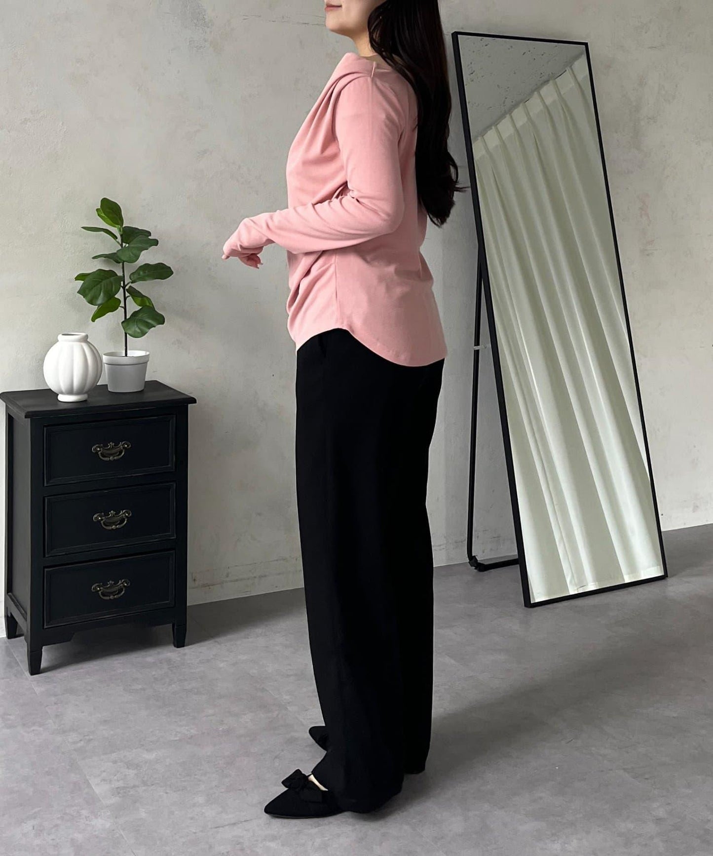 疊搭垂領設計上衣
