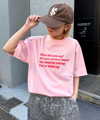中性款 大碼可選 立體文字logo TEE