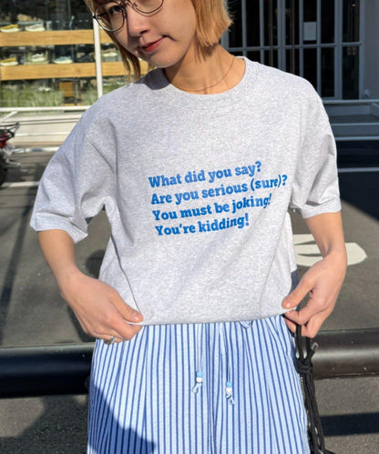 中性款 大碼可選 立體文字logo TEE